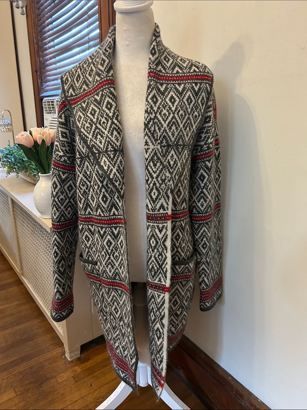 Aspen Womens Gray & Red Patterned Open Cardigan Sweater Size M EUC - Picture 2 of 7